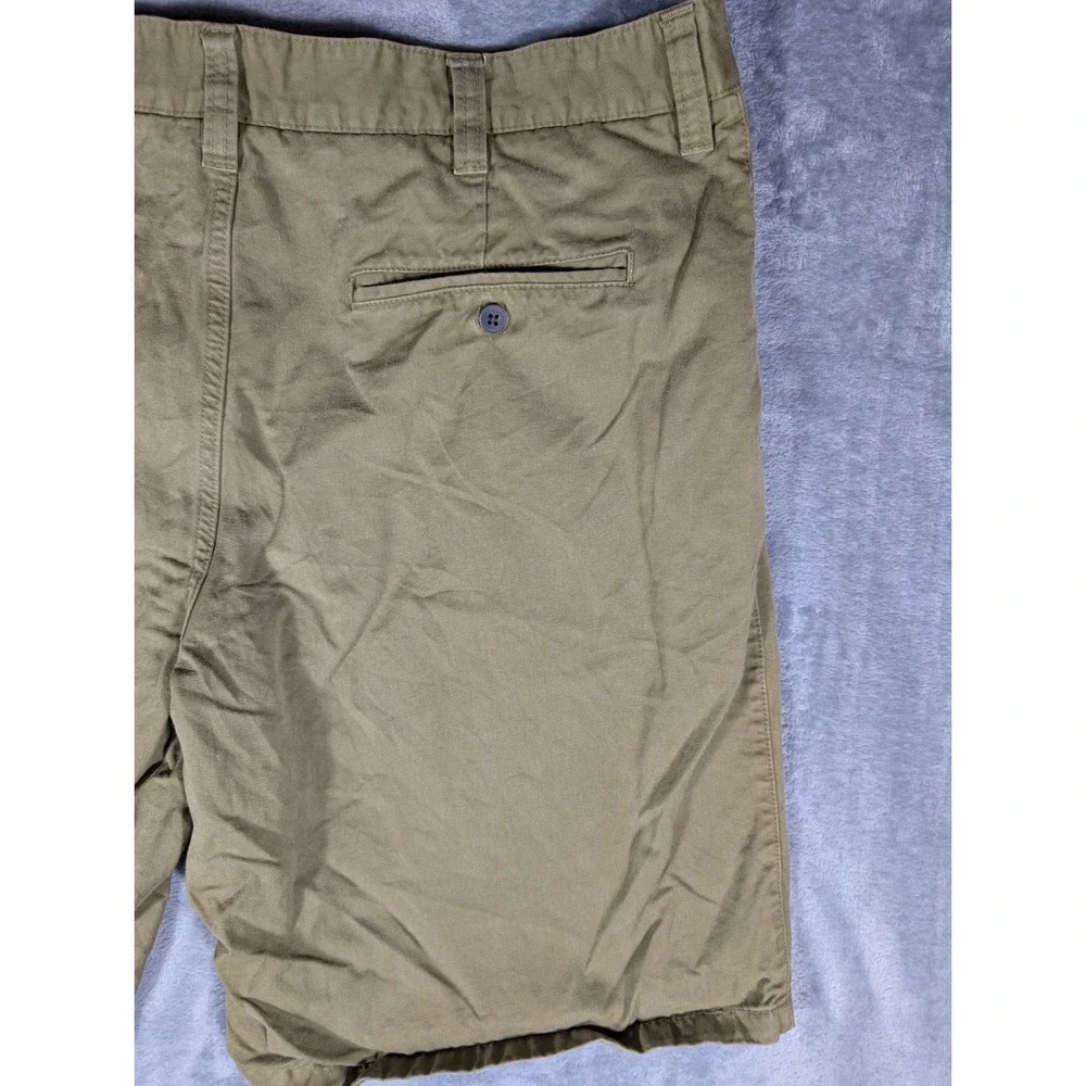 Northwest Territory Men Olive Green Cotton Twill Flat Front Chino Shorts Size 38